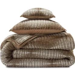 Becquet Boutis broderies en relief - CRÉATION< Boutis, Jeté De Lit, Couvre Lit