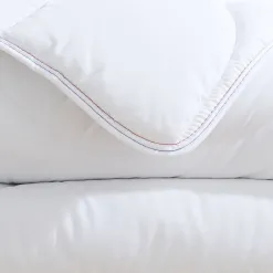 Becquet Couette C+SUR ANTIACARIEN écoresponsable - tempérée - très chaude< Couette, Édredon, Plumon|Couette