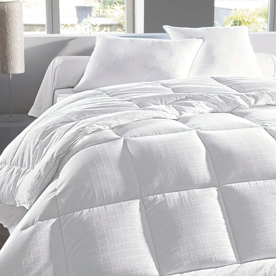 Becquet Couette SATIN DAMASSÉ ANTIBACTÉRIENS - Création - Légère - Très Chaude< Couette, Édredon, Plumon|Couette