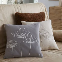 Becquet Coussin brodé fleurs - CRÉATION< Rideau Et Déco Textile|Coussin, Housse De Coussin