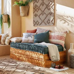 Becquet Coussin tufté - CRÉATION< Rideau Et Déco Textile|Coussin, Housse De Coussin