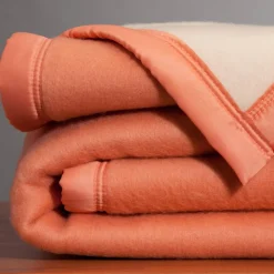 Becquet Couverture COURTELLE solidité - Très chaude< Couverture|Couverture