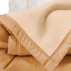 Becquet Couverture COURTELLE solidité - Très chaude< Couverture|Couverture