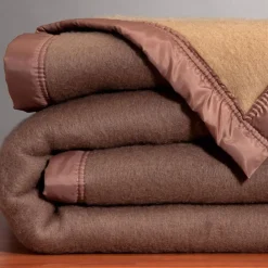 Becquet Couverture COURTELLE solidité - Très chaude< Couverture|Couverture