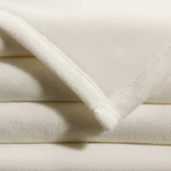 Becquet Couverture POLAIRE UNIE microfibre - tempérée< Couverture|Couverture