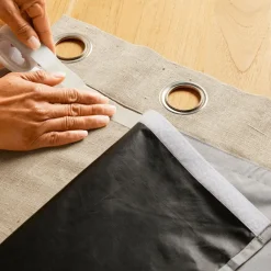 Becquet Doublure occultant lumière pour rideau< Rideau Et Déco Textile|Rideau Occultant Lumière, Rideau Occultant Thermique