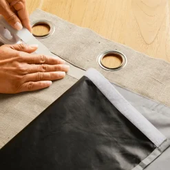 Becquet Doublure occultant lumière pour rideau< Rideau Et Déco Textile|Rideau Occultant Lumière, Rideau Occultant Thermique