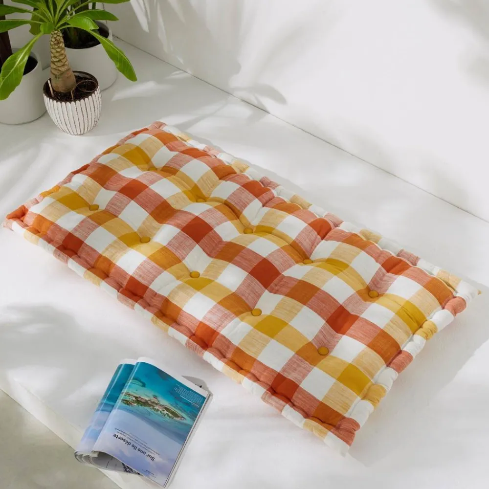 Becquet Futon déco motif madras - CRÉATION< Rideau Et Déco Textile|Pouf, Matelas, Futon