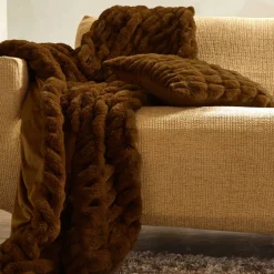 Becquet Housse coussin imitation fourrure à relief< Rideau Et Déco Textile|Coussin, Housse De Coussin