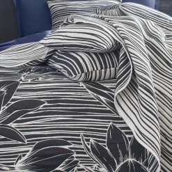 Becquet Jeté jacquard grandes fleurs< Les Matières|Boutis, Jeté De Lit, Couvre Lit