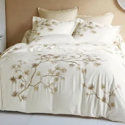 Becquet Linge de lit brodé motif feuillage japonisant - CRÉATION< Housse De Couette|Linge De Lit Fantaisie, Linge De Lit Brodé