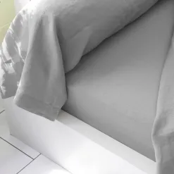 Becquet Linge de lit en lin lavé uni Lauréat< Les Matières|Linge De Lit Uni
