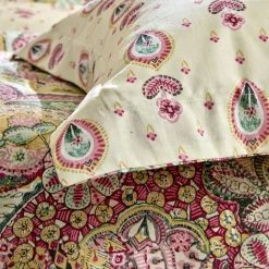 Becquet Linge de lit fleurs style cachemire - CRÉATION< Housse De Couette|Linge De Lit Fantaisie, Linge De Lit Brodé
