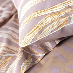 Becquet Linge de lit motif feuillage géant - CRÉATION< Housse De Couette|Linge De Lit Fantaisie, Linge De Lit Brodé