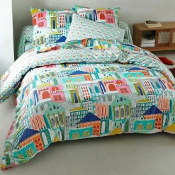Becquet Linge de lit motifs façades multicolores - CRÉATION< Les Matières