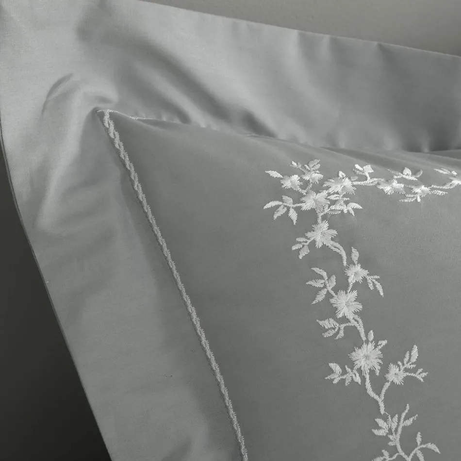 Becquet Linge de lit percale fleurs brodées et torsades - CRÉATION< Housse De Couette