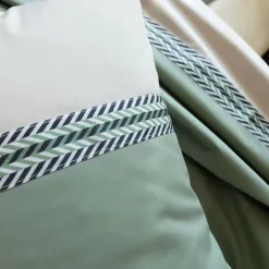 Becquet Linge de lit percale parements et galon< Housse De Couette|Linge De Lit Fantaisie, Linge De Lit Brodé