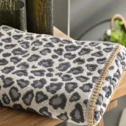 Becquet Linge de toilette motif léopard - 450 g/m²< Serviette De Bain Fantaisie|Les Matières