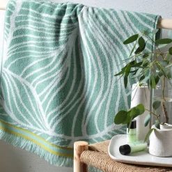 Becquet Linge de toilette motifs feuilles tropicales - 450 g/m²< Serviette De Bain Fantaisie|Les Matières