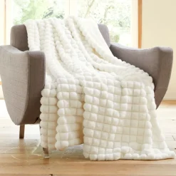 Becquet Plaid imitation fourrure effet carreaux< Rideau Et Déco Textile|Plaid