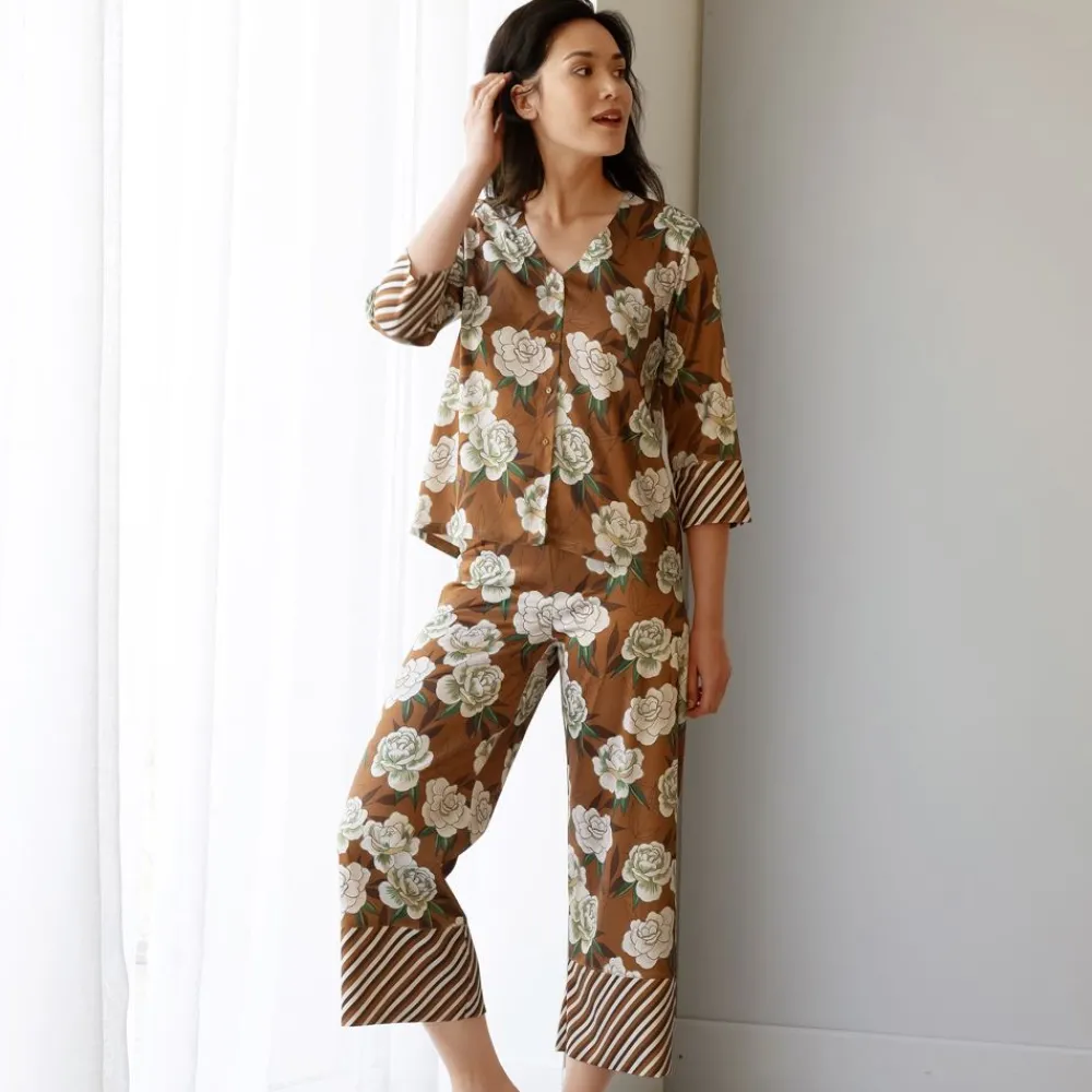 Becquet Pyjama femme satin fleurs japonaises - CRÉATION<Femme Pyjama Femme|Pyjama, Liquette, Nuisette
